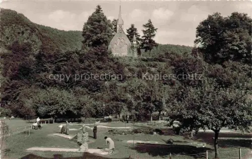 AK / Ansichtskarte Bad Bertrich Rheinland-Pfalz Kleingolfanlage Roemerkessen Kapelle Park Baeume Minigolf