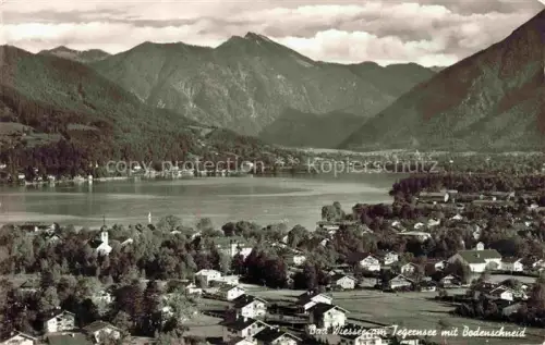 AK / Ansichtskarte Alt Wiessee Tegernsee Bodenschneid See Bergpanorama Dorfansicht Kirche Luftbild