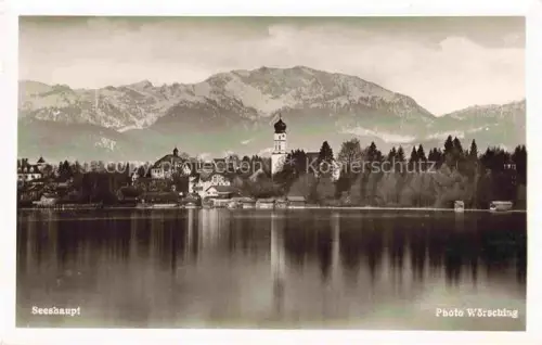 AK / Ansichtskarte Seeshaupt Starnberger See Bayern Starnberger-See Zwiebelturm Kirche Seeufer Bergpanorama Spiegelung Dorfansicht
