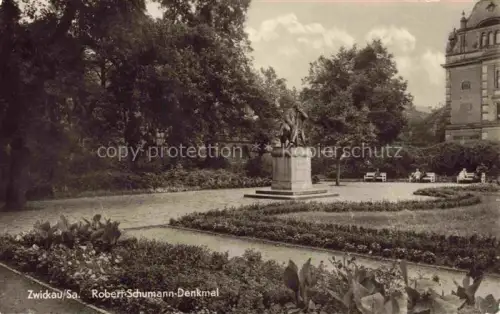 AK / Ansichtskarte Weissenborn Zwickau Robert-Schumann-Denkmal Denkmal Park Skulptur Stadtpark Garten Baenke