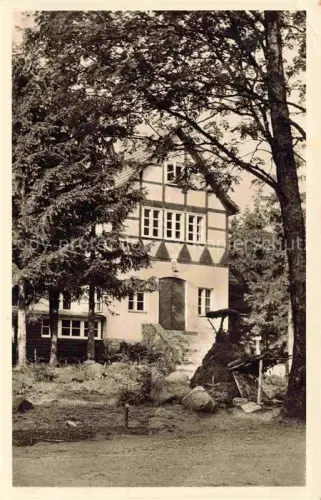 AK / Ansichtskarte Koenigskrug Harz Braunlage Goslar Niedersachsen Harzheim Mittelschule Fachwerkhaus Baeume Treppe Bruchstein Wald