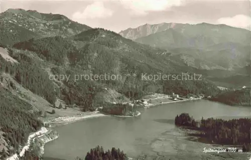 AK / Ansichtskarte Spitzingsee 1130m Schliersee Bayern Spitzingsee See Rotwand Sonnwendjoch Berge Alpen Wald Gundl-Alm