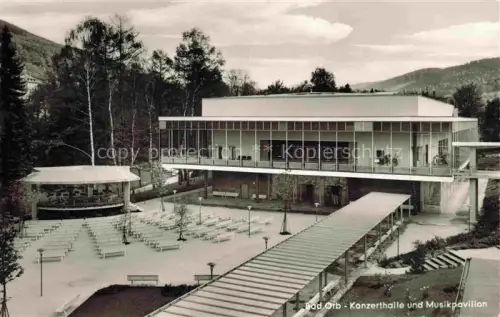 AK / Ansichtskarte BAD ORB Hessen Konzerthalle Musikpavillon Freilichtbuehne Sitzbaenke Spessart Modernebau