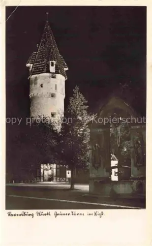 AK / Ansichtskarte RAVENSBURG  Wuerttemberg BW Gruener-Turm Kruzifix Nachtaufnahme Beleuchtung Wehrturm Wegkreuz Baum