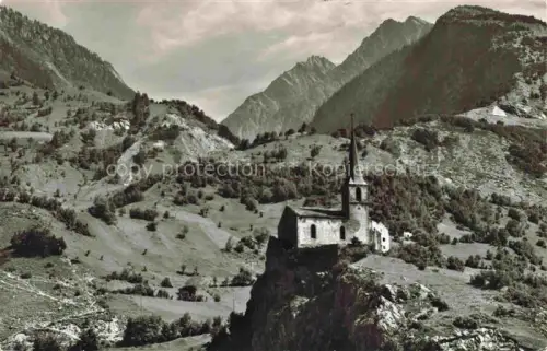 AK / Ansichtskarte Raron VS Kirche Bietschtal Fels Berge Alpen Tal Wiesen