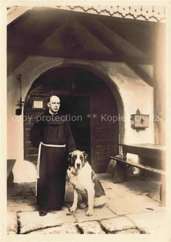 AK / Ansichtskarte Kloster Kreuzberg Klosterpforte Franziskaner Moench Bernhardiner Eingangsportal Rhoen Kloster