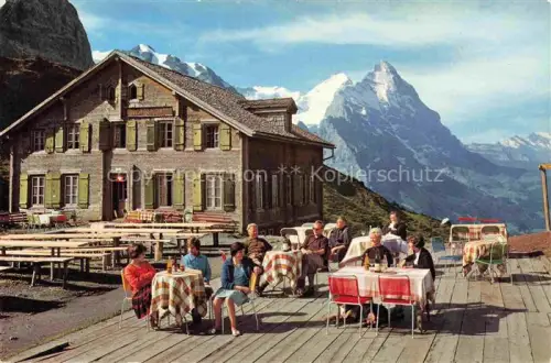 AK / Ansichtskarte Grosse Scheidegg 1962m BE Hotel-Grosse-Scheidegg Moench Eiger Terrasse Bergrestaurant Touristen Alpen