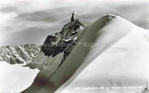 AK / Ansichtskarte Jungfraujoch 3457m BE Jungfraujoch Sphinx-Observatorium Plateau Schnee Gletscher Hochgebirge