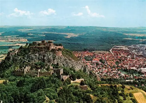 AK / Ansichtskarte SINGEN  Hohentwiel BW Hohentwiel Festungsruine Fliegeraufnahme Felsen Stadtansicht Felder Wald