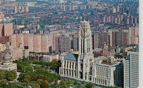 AK / Ansichtskarte NEW YORK City USA Riverside-Church Grant s-Tomb Riverside-Drive 123rd-Street Gotik Fliegeraufnahme Hochhaeuser