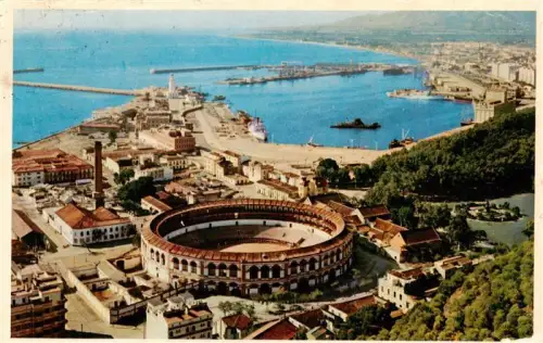 AK / Ansichtskarte MALAGA Andalucia ES Plaza-de-Toros Hafen Kueste Stadtpanorama Leuchtturm Schiffe Stierkampfarena