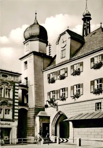 AK / Ansichtskarte Aising Mittertor Heimatmuseum Zwiebelturm Uhr Tordurchgang Fassade