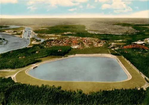 AK / Ansichtskarte Geesthacht Elbe Schleswig-Holstein Speicherbecken Elbe Luftaufnahme Schleuse Wald Stadt Flachland
