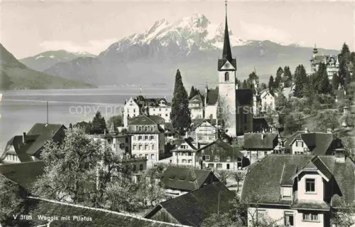 AK / Ansichtskarte Weggis Vierwaldstaettersee LU Pilatus Vierwaldstaettersee Kirche Dorf See Bergkette Villa