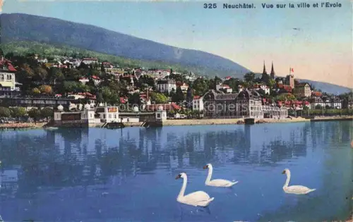 AK / Ansichtskarte Neuchatel NE See Schwaene Stadtansicht Evole Kirche Ufer Huegel