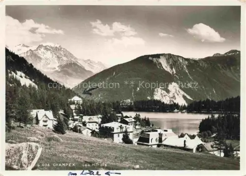 AK / Ansichtskarte Lac Champex Entremont VS Champex-Lac See Hotels Berge Tannen Ortschaft Hotel-des-Alpes-et-du-Lac