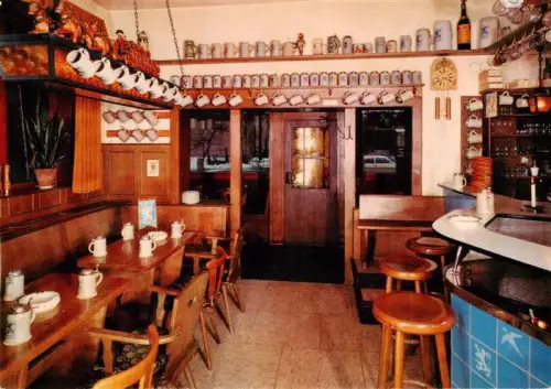AK / Ansichtskarte BAD HARZBURG Niedersachsen Braeustuebl Gaststube Bierkruege Theke Holzvertaefelung Bierglaeser Barhocker