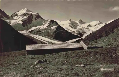 AK / Ansichtskarte Roseggruppe Roseg Rosegg GR Roseggruppe Gletscher Alm Berghuette Bergpanorama Schneeberge