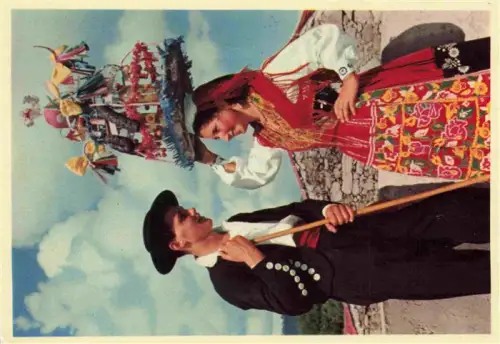 AK / Ansichtskarte Viana do Castelo Santa Luzia PT Tracht Volkstracht Tabuleiro-de-oferendas Paar Mann Frau Regionaltracht