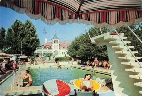AK / Ansichtskarte Sintra LISBOA PT Hotel Schwimmbad Pool Sonnenschirm Badegaeste Springer Sprungturm