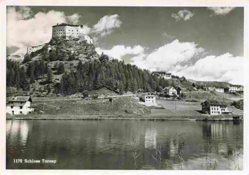 AK / Ansichtskarte Tarasp Schuls Scuol GR Schloss-Tarasp Bergsee Fels Nadelwald Alpen Dorf Engadin Spiegelung