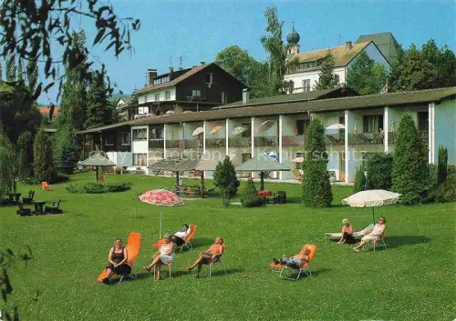 AK / Ansichtskarte Piestany Pistian Poestyen SK Thermalbad Saluberrimae-Pistinienses-Thermae Skulptur Teich Park Berge Moderne-Architektur
