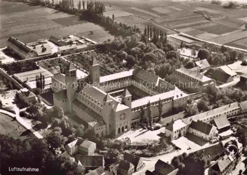 AK / Ansichtskarte Muensterschwarzach Muenster Schwarzach Munster Schwarzach Benediktiner-Abtei Klosterkirche Kreuzgang Konvent Felder Dorf Tuerme