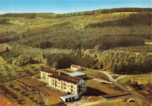 AK / Ansichtskarte Niederdresselndorf Burbach Familien-Ferienheim Blaues-Kreuz Wald Huegel Erholungsheim Fliegeraufnahme