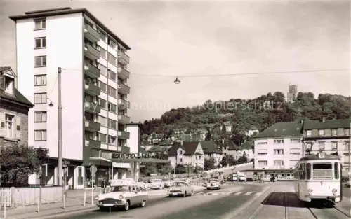 AK / Ansichtskarte Durlach Karlsruhe Baden BW Turmberg Strassenbahn Hochhaus Gasolin-Tankstelle Autos Strassenszene