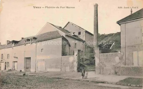 AK / Ansichtskarte Vaux-sur-Seine Mantes-la-Jolie 78 Yvelines Platrière Port-Marron Fabrik Schornstein Industriegebaeude Kinder