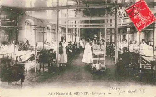 AK / Ansichtskarte Le Vesinet Saint-Germain-en-Laye 78 Yvelines Infirmerie Krankensaal Krankenbetten Krankenschwestern Patienten Asile-National