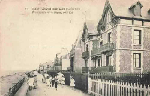 AK / Ansichtskarte Saint-Aubin-sur-Mer CAEN 14 Calvados Promenade-de-la-Digue Strandpromenade Kinder Villas Erker Zaun Meer
