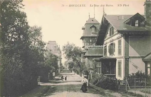 AK / Ansichtskarte HOULGATE Lisieux 14 Calvados Rue-des-Bains Villen Fachwerk Strasse Frau Baeume ND-Phot