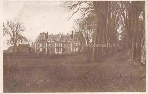 AK / Ansichtskarte Goyencourt Montdidier 80 Somme Schloss Allee Baeume Rasenflaeche Militaer Regimentskarte