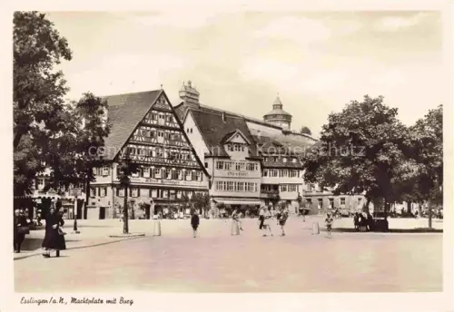 AK / Ansichtskarte EssLINGEN  Neckar BW Marktplatz Burg Fachwerkhaus Passanten Strassenszene Turm Geschaefte