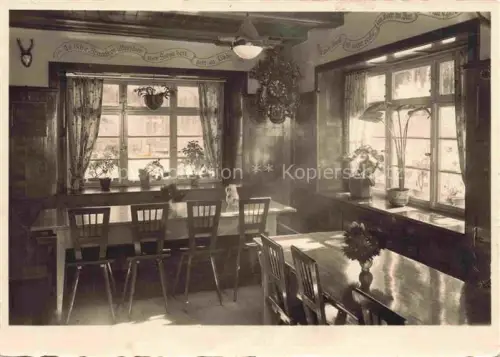 AK / Ansichtskarte Lehnacker Steinen Baden BW Gasthaus-zur-Krone Gaststube Holzmoebel Kuckucksuhr Sprueche Schwarzwald Pflanzen Tische