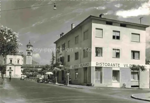 AK / Ansichtskarte Riva sul Garda Riva del Garda IT Albergo-Vilpiano Ristorante Kirchturm Strassenszene Hotel Kirche Autos