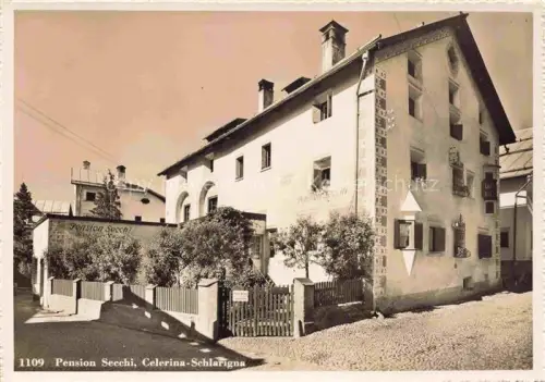 AK / Ansichtskarte Celerina Maloja GR Pension-Secchi Fassade Garten Zaun Alpendorf Gasse Bergregion