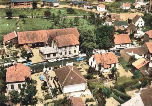 AK / Ansichtskarte Chalampe Eichwald Mulhouse 68 Haut-Rhin Fliegeraufnahme Hotel-Restaurant-Lucas Restaurant Haeuser Strasse Autos Wiesen