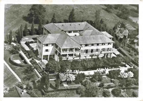 AK / Ansichtskarte Weggis Vierwaldstaettersee LU Fliegeraufnahme Ferienheim Co-op Garten Terrasse Baeume Vierwaldstaettersee Luftbild