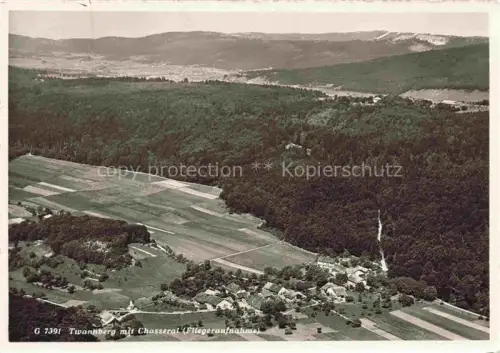 AK / Ansichtskarte Twannberg Twann Nidau BE Fliegeraufnahme Kurhaus-Twannberg Chasseral Wald Felder Dorf Berge Luftbild