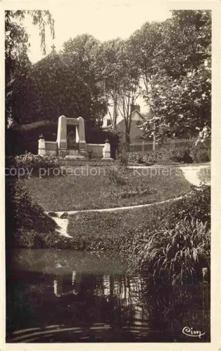 AK / Ansichtskarte GUERET 23 Creuse Jardin-Public Monument-aux-Morts Park Teich Baeume Kriegerdenkmal