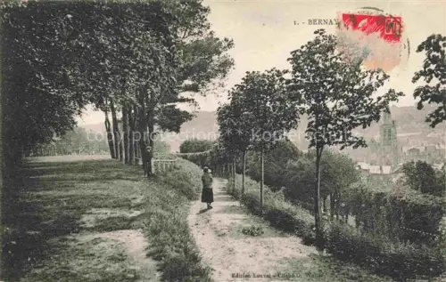 AK / Ansichtskarte BERNAY 27 Eure Allee Baeume Kirchturm Frau Weg Stadtpanorama