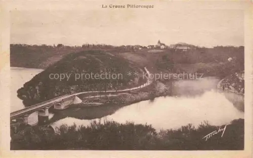 AK / Ansichtskarte Crozant Gueret 23 Creuse Le-Pont Bruecke Village Dorf Creuse Fluss Huegel Kirchturm