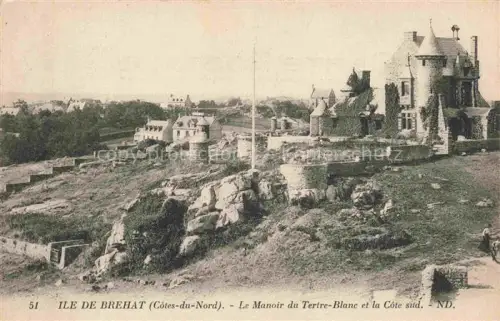 AK / Ansichtskarte Ile-de-Brehat Saint-Brieuc 22 Cotes-d Armor Manoir-du-Tertre-Blanc Cote-sud Schloss Felsen Wiese Dorf