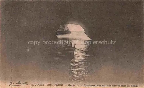 AK / Ansichtskarte Bonifacio 2A Corse du Sud Grotte-de-la-Dragonetta Hoehle Meer Boot Ruderer Licht Felsbogen