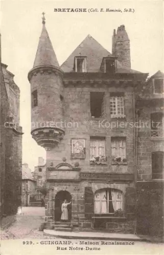 AK / Ansichtskarte GUINGAMP 22 Cotes-d Armor Maison-Renaissance Rue-Notre-Dame Turm Café Frau Fassade Historismus