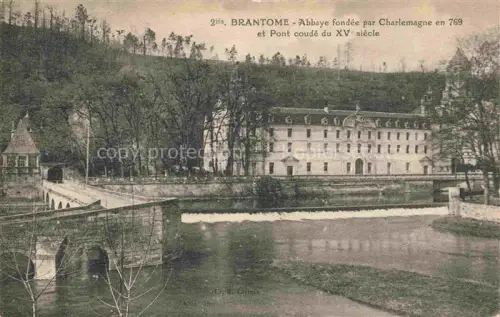 AK / Ansichtskarte Brantome Perigueux 24 Dordogne Abbaye Pont-coudé Dronne Wehr Kloster Charlemagne Bruecke Fluss