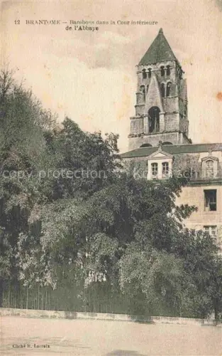 AK / Ansichtskarte Brantome Perigueux 24 Dordogne Abbaye Cour-intérieure Glockenturm Bambous Baeume Klosterhof
