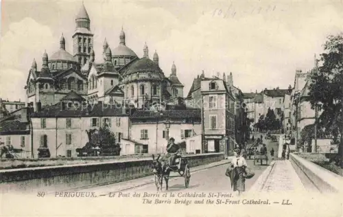 AK / Ansichtskarte PERIGUEUX 24 Dordogne Pont-des-Barris Cathédrale-St-Front Kuppeln Bruecke Kutsche Strassenszene